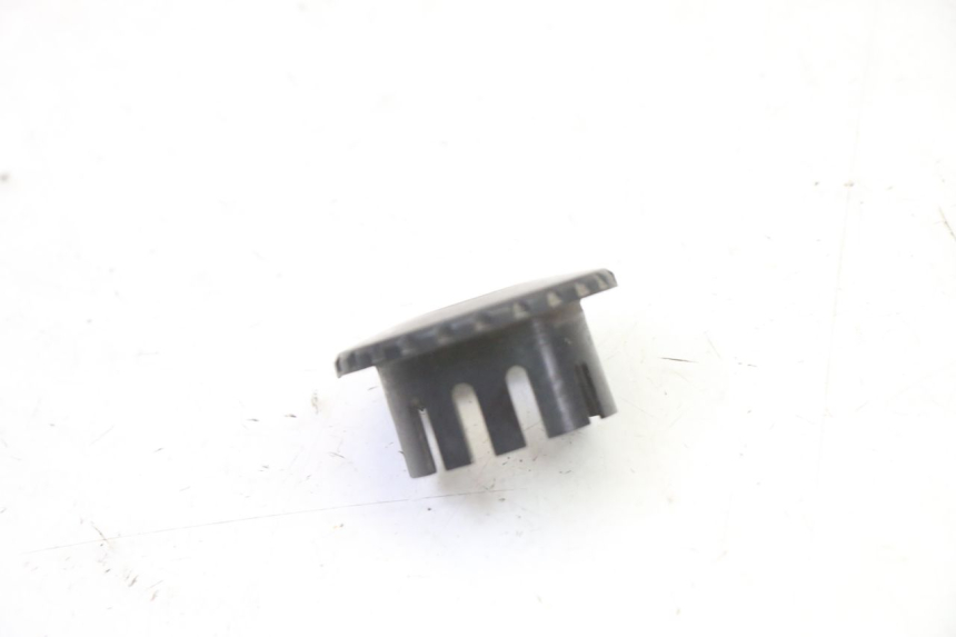 photo de TAMPA DO NEIMAN YAMAHA BW'S 100 (1999 - 2002) - Detalhe da peça