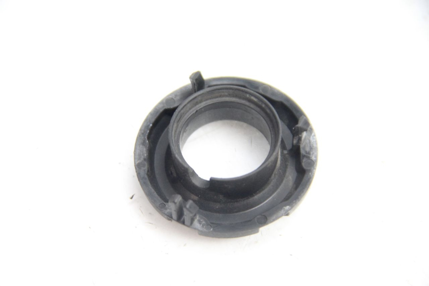 photo de TAMPA DO NEIMAN KAWASAKI ER-6 ER6 F ABS 650 (2012 - 2016) - Zoom do estado de desgaste
