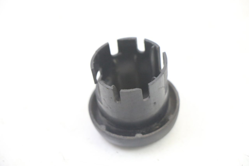 photo de TAMPA DE IGNICAO MBK BOOSTER SPIRIT NAKED 50 (2004 - 2017) - Zoom do estado de desgaste