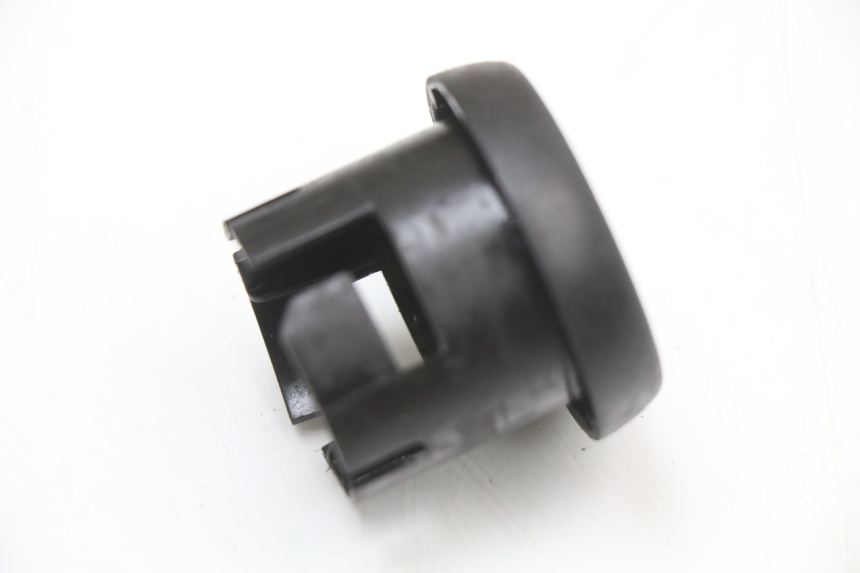 photo de TAMPA DE IGNICAO MBK OVETTO 2T 50 (2007 - 2017) - Detalhe da peça