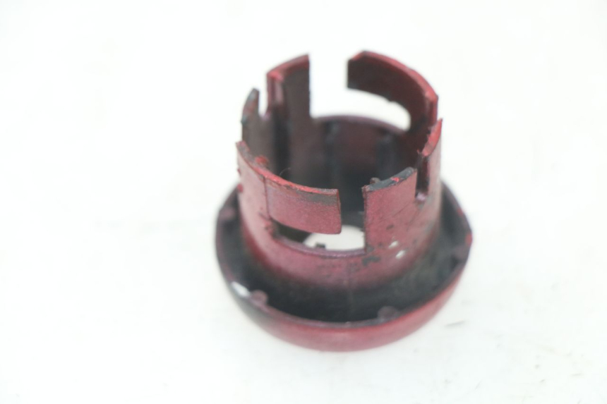 photo de TAMPA DE IGNICAO MBK OVETTO ONE 2T 50 (2013 - 2017) - Detalhe da peça