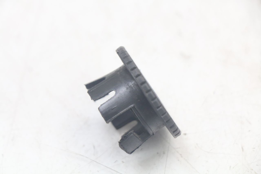 photo de TAMPA DO NEIMAN KEEWAY RY6 2T 50 (2011 - 2019) - Detalhe da peça