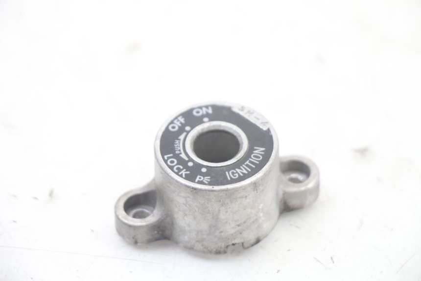 photo de TAMPA DE IGNICAO SUZUKI GSX F GSXF 650 (2007 - 2015) - Detalhe da peça