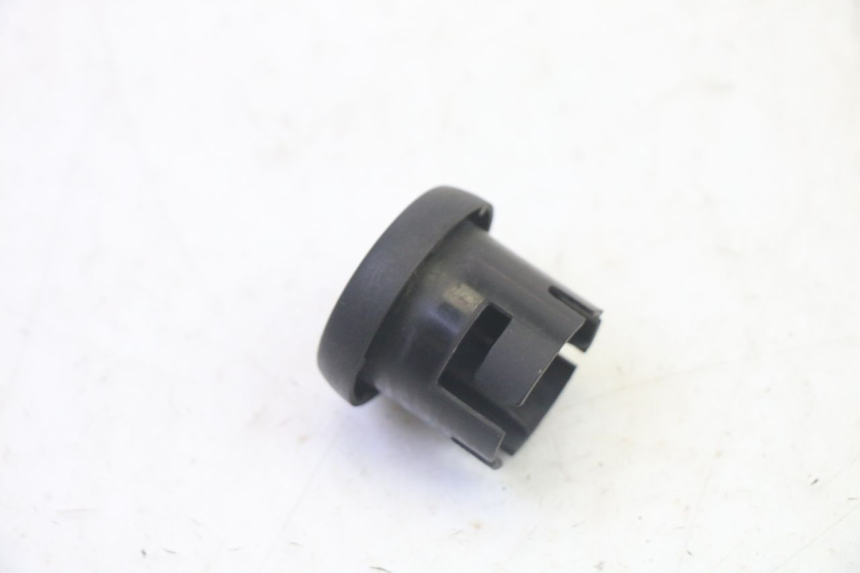 photo de TAMPA DE IGNICAO YAMAHA YP MAJESTY 125 (2007 - 2010) - Zoom do estado de desgaste