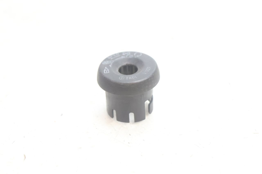 photo de TAMPA DE IGNICAO YAMAHA YP MAJESTY 125 (2002 - 2006) - Detalhe da peça