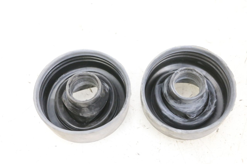 photo de TAMPA DE POEIRA DO FAROL SUZUKI BURGMAN 125 (2007 - 2014) - Detalhe da peça