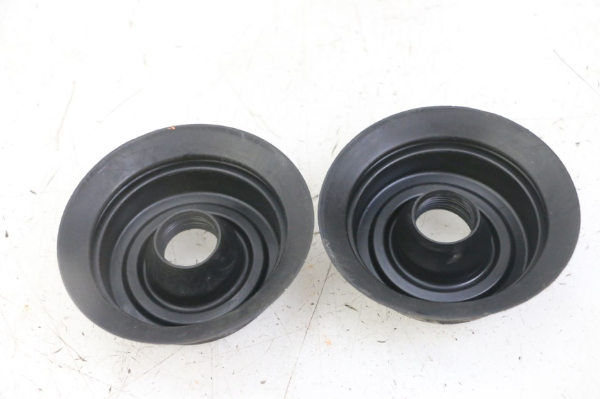 photo de TAMPA DE POEIRA DO FAROL YAMAHA XMAX X-MAX 125 (2006 - 2009) - Detalhe da peça