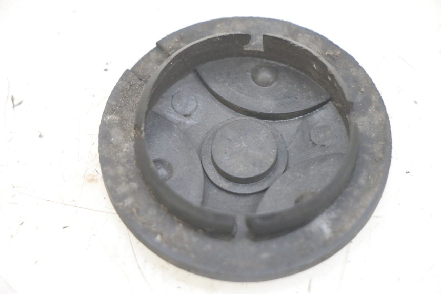 photo de TAMPA DE RODA TNT MOTOR FASTINO 4T 50 (2013 - 2019) - Detalhe da peça