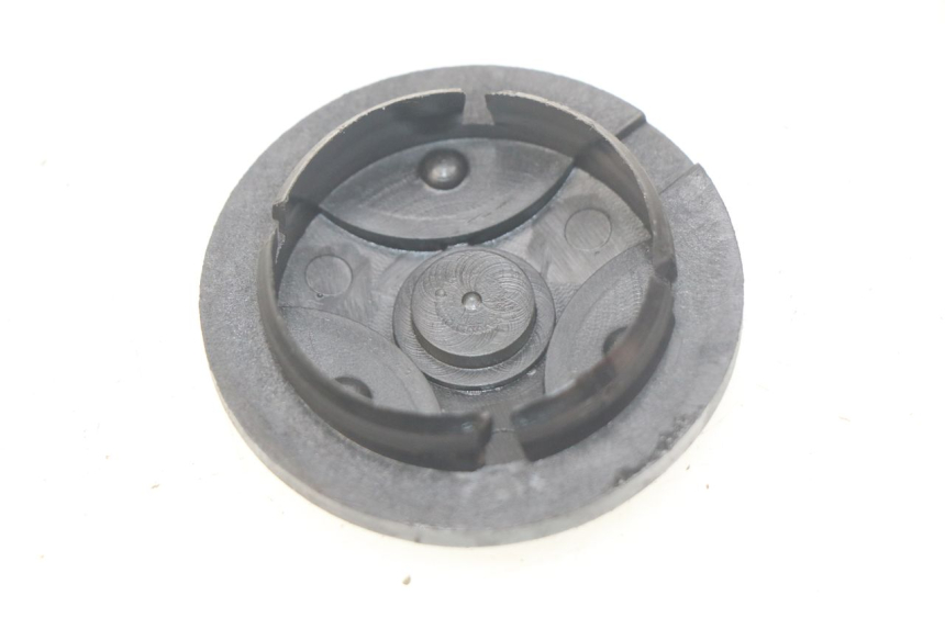 photo de TAMPA DE RODA TNT MOTOR GRIDO 2T 50 (2010 - 2019) - Detalhe da peça