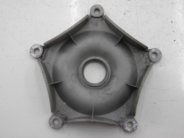 photo de TAMPA DE RODA PIAGGIO X8 125 (2004 - 2007) - Detalhe da peça