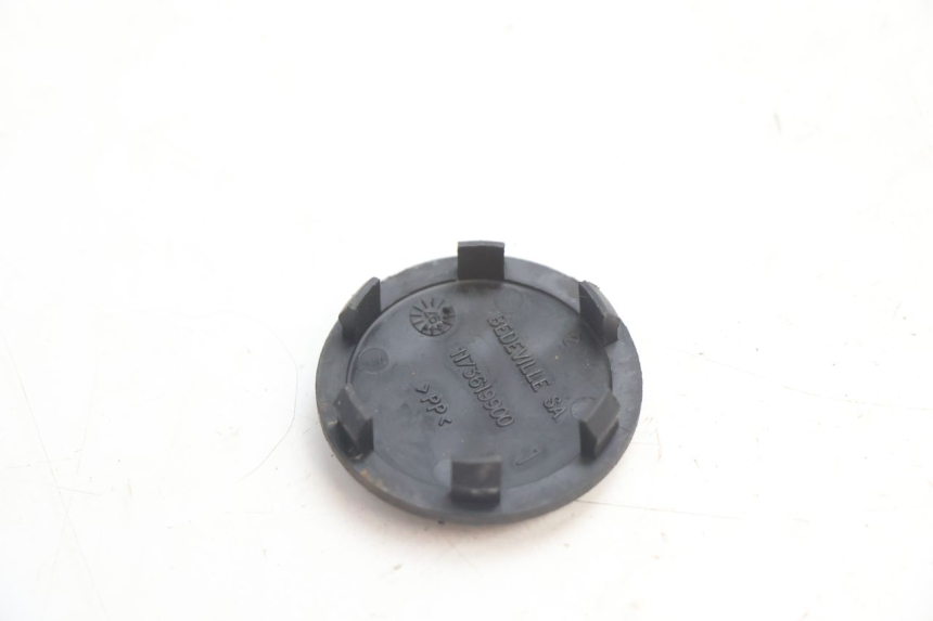 photo de TAMPA DE RODA PEUGEOT SPEEDFIGHT LC 50 (1996 - 2002) - Zoom do estado de desgaste