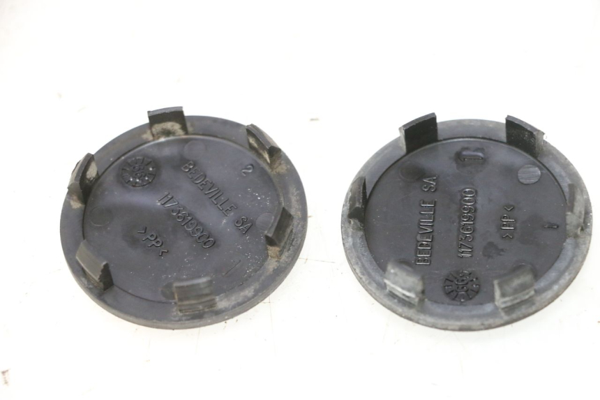 photo de TAMPA DE RODA PEUGEOT SPEEDFIGHT LC 50 (1996 - 2002) - Detalhe da peça