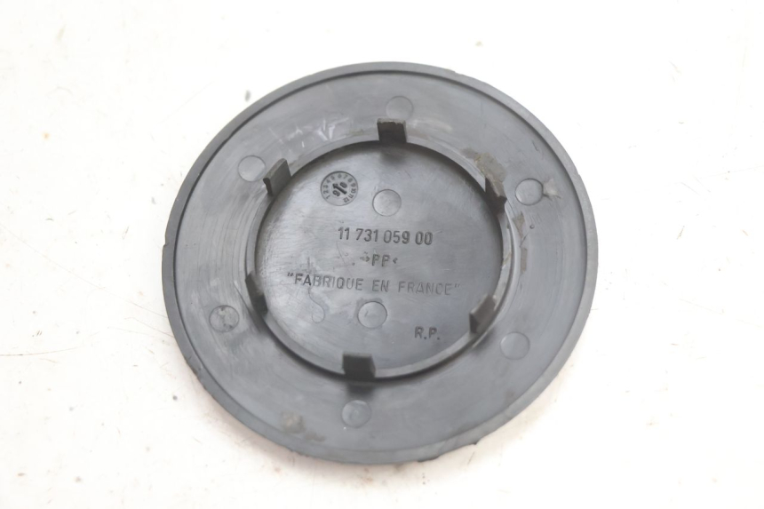 photo de TAMPA DE RODA PEUGEOT TREKKER 50 (1995 - 2004) - Zoom do estado de desgaste