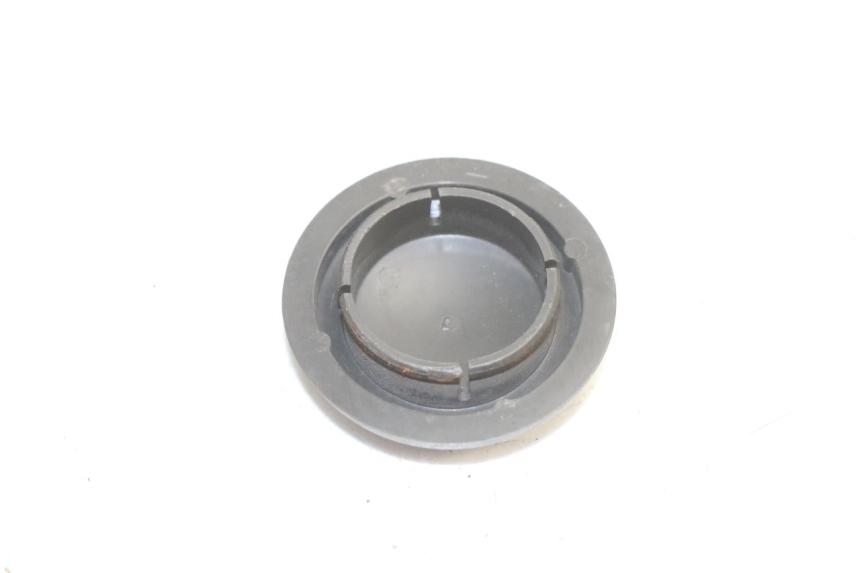 photo de TAMPA DE RODA PIAGGIO VESPA PK FL 2T 50 (1990 - 1996) - Detalhe da peça