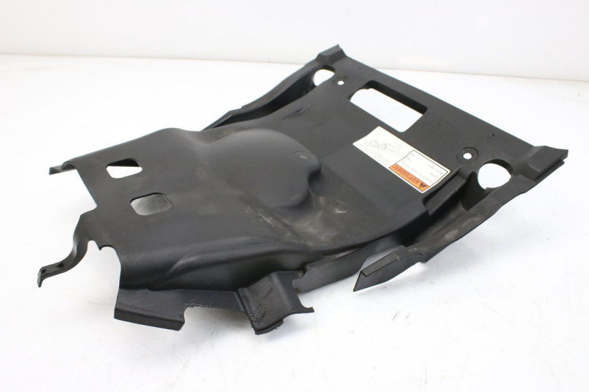 photo de TAMPA DEBAIXO DO BANCO SUZUKI AN BURGMAN 400 (2006 - 2010) - Pontos de fixação