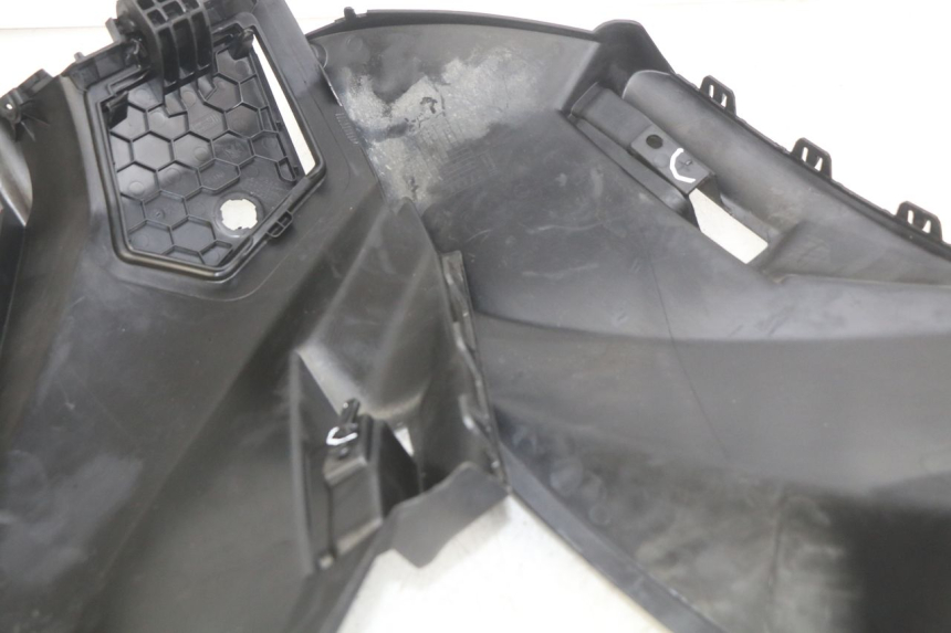 photo de TAMPA DEBAIXO DO BANCO PEUGEOT CITYSTAR 125 (2011 - 2017) - Detalhe da peça