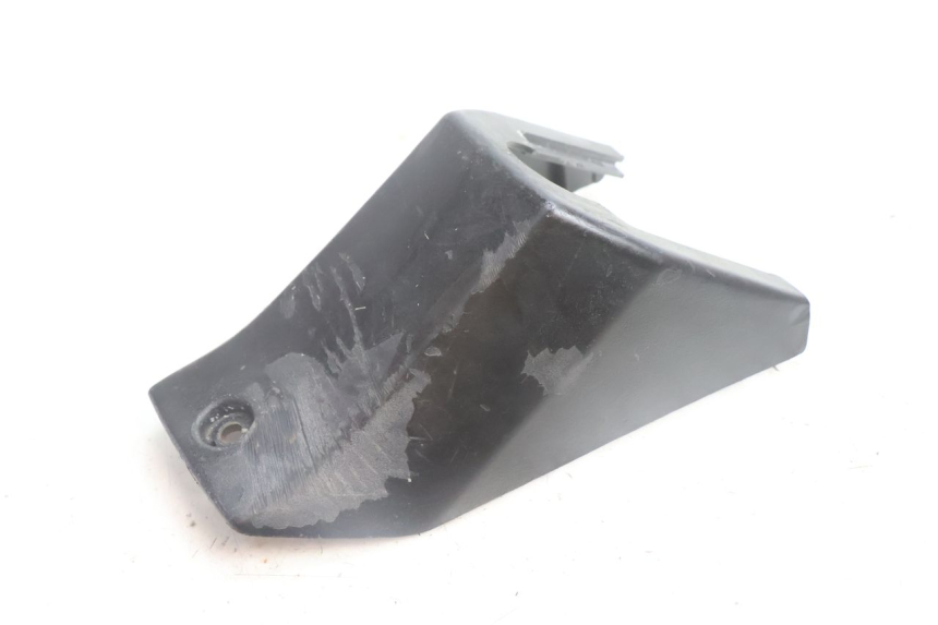 photo de TAMPA SOB O ASSENTO MBK DAKOTA 50 (2003 - 2008) - Detalhe da peça