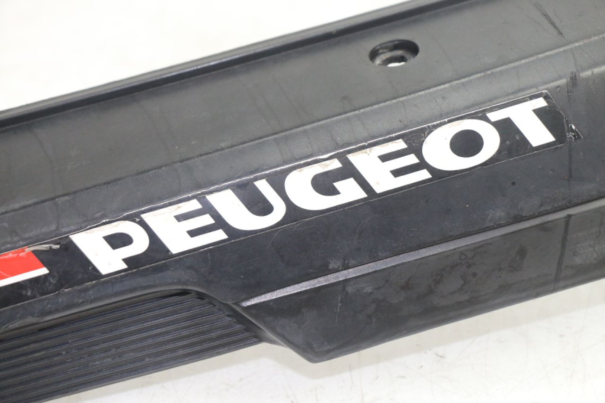 photo de TAMPA DIREITA SOB O ASSENTO PEUGEOT 103 SPX CLIP 50 (1989 - 1992) - Outro ângulo de visão