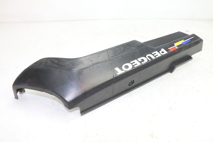 photo de TAMPA DIREITA SOB O ASSENTO PEUGEOT 103 SPX CLIP 50 (1989 - 1992) - Ampliação técnica