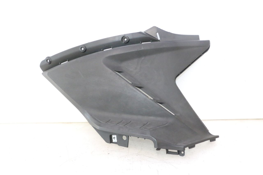 photo de TAMPA LATERAL DIREITA SOBRE O BANCO KYMCO AGILITY CITY 16P 125 (2015 - 2024) - Vista principal