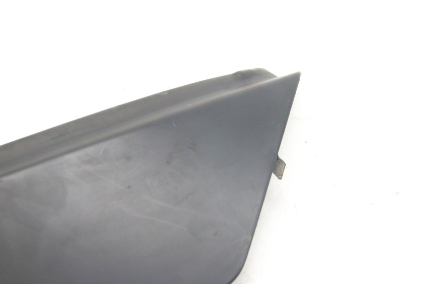 photo de TAMPA LATERAL DIREITA SOB O BANCO APRILIA ATLANTIC 500 (2002 - 2003) - Ampliação técnica