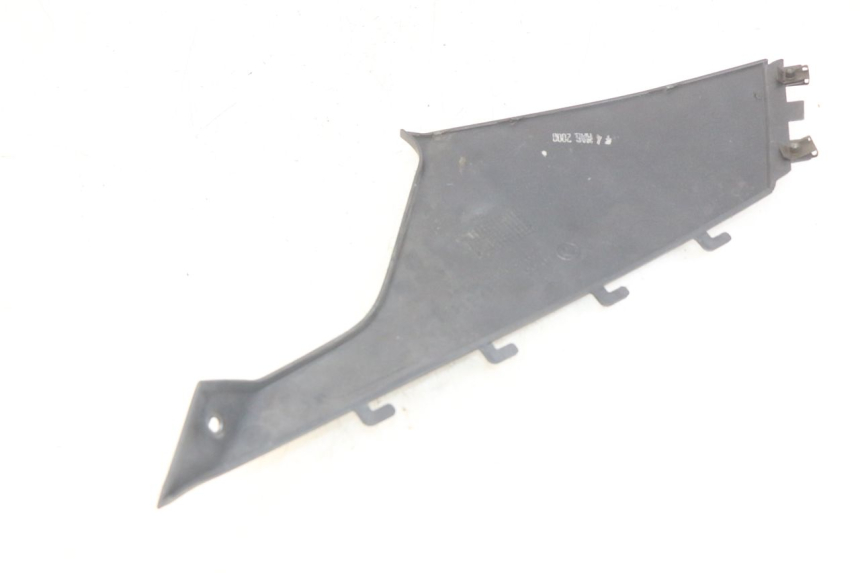 photo de TAMPA LATERAL DIREITA SOB O BANCO BMW C1 125 (2000 - 2003) - Outro ângulo de visão