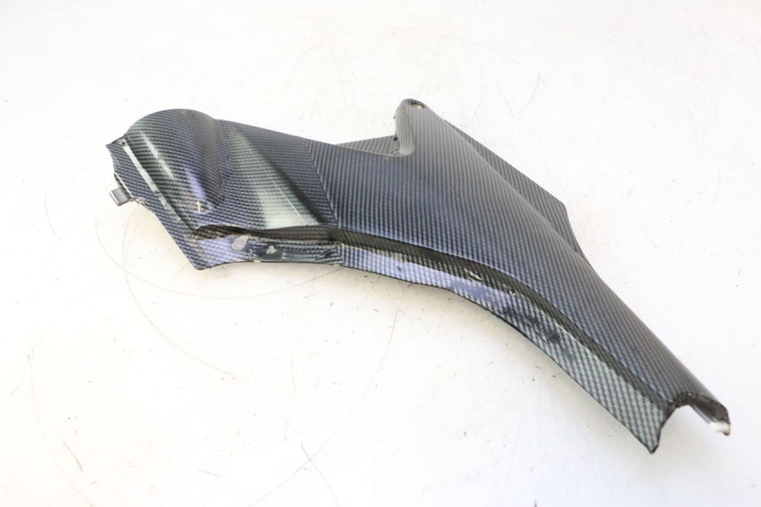 photo de TAMPA DIREITA SOB O ASSENTO HONDA CB F HORNET 600 (2005 - 2006) - Pontos de fixação