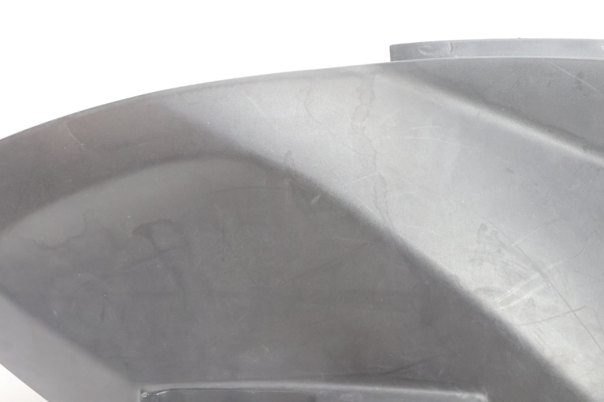photo de TAMPA DIREITA SOB O ASSENTO PEUGEOT CITYSTAR 2T 50 (2018 - 2021) - Detalhe da peça