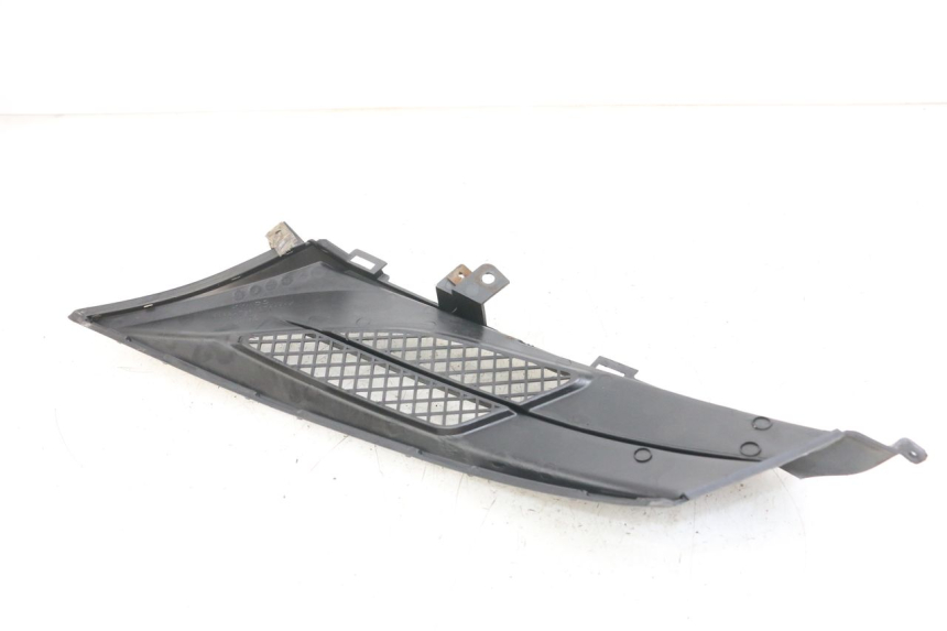 photo de TAMPA DEBAIXO DO BANCO DIREITA KYMCO DINK 4T 50 (2007 - 2018) - Outro ângulo de visão