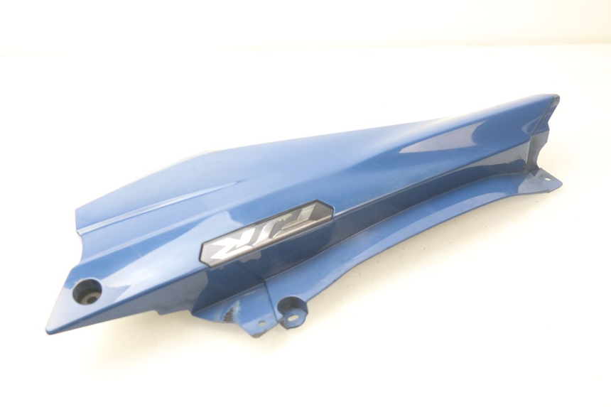 photo de TAMPA LATERAL DIREITA SOB O BANCO YAMAHA FJR ABS 1300 (2006 - 2012) - Ampliação técnica