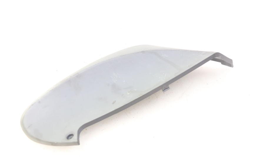 photo de TAMPA LATERAL DIREITA SOB O BANCO PIAGGIO FLY 100 (2006 - 2010) - Ampliação técnica