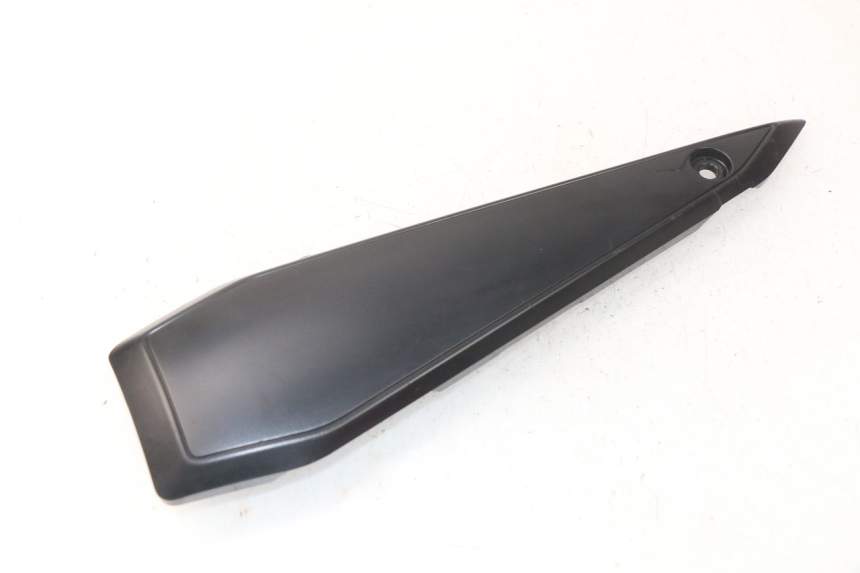 photo de TAMPA DEBAIXO DO BANCO DIREITA YAMAHA FZ8 800 (2010 - 2016) - Vista principal