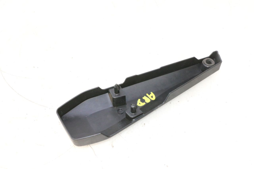 photo de TAMPA DEBAIXO DO BANCO DIREITA YAMAHA FZ8 800 (2010 - 2016) - Outro ângulo de visão