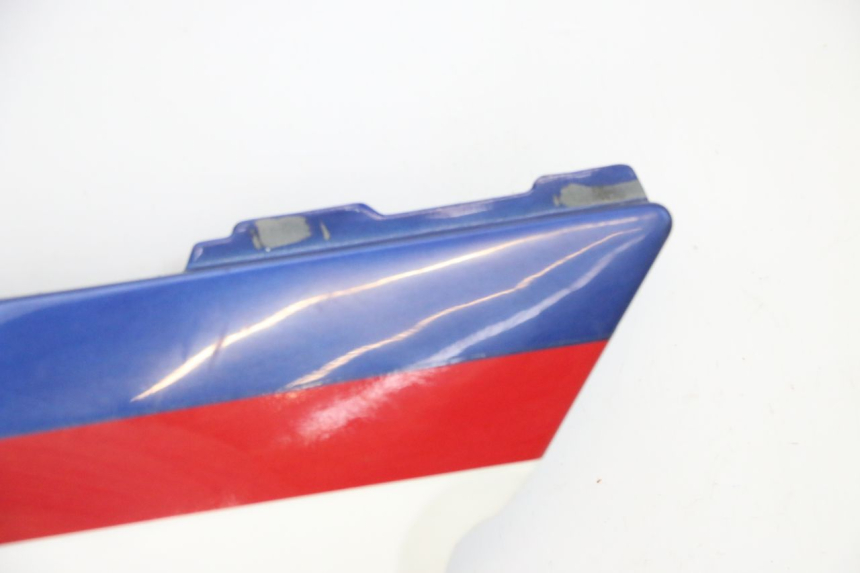 photo de TAMPA LATERAL DIREITA SOB O BANCO KAWASAKI GPX R WARBIRD 600 (1988 - 1993) - Detalhes característicos