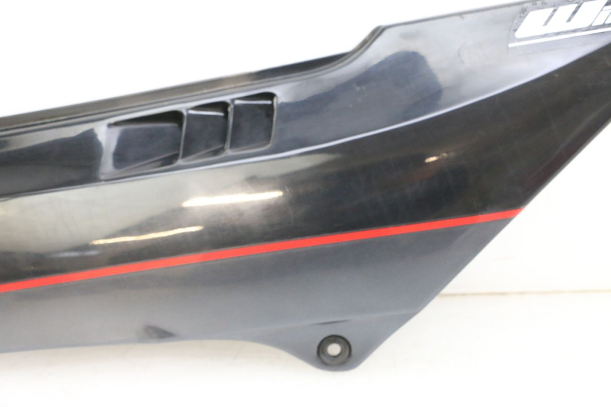 photo de TAMPA LATERAL DIREITA SOB O BANCO KAWASAKI GPZ RX 1000 (1986 - 1988) - Marcações e referências