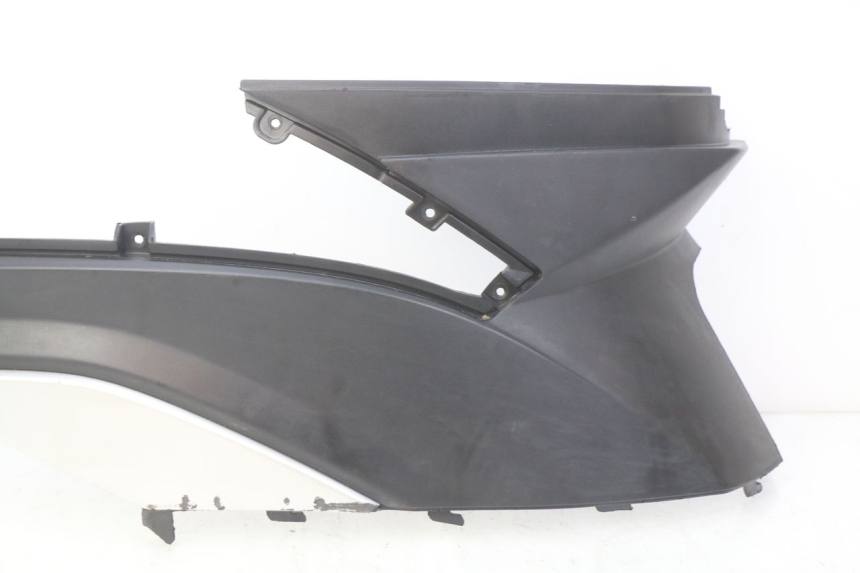 photo de TAMPA LATERAL DIREITA SOB O BANCO TNT MOTOR GRIDO 2T 50 (2010 - 2019) - Pontos de fixação