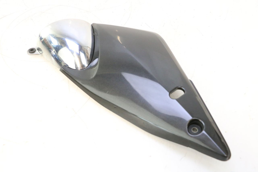 photo de TAMPA DIREITA SOB O ASSENTO SUZUKI GSF N BANDIT 1200 (2001 - 2005) - Ampliação técnica