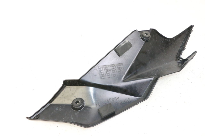 photo de TAMPA LATERAL DIREITA SOB O BANCO SUZUKI GSR 750 (2011 - 2017) - Vista geral
