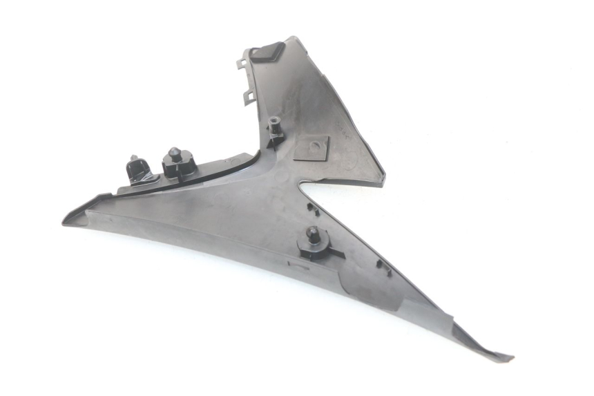 photo de TAMPA LATERAL DIREITA SOB O BANCO SUZUKI GSX-R GSXR K16 1000 (2012 - 2016) - Zoom do estado de desgaste
