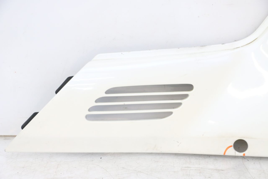 photo de TAMPA LATERAL DIREITA SOBRE O BANCO HONDA CBR F 1000 (1993 - 1996) - Ampliação dos componentes