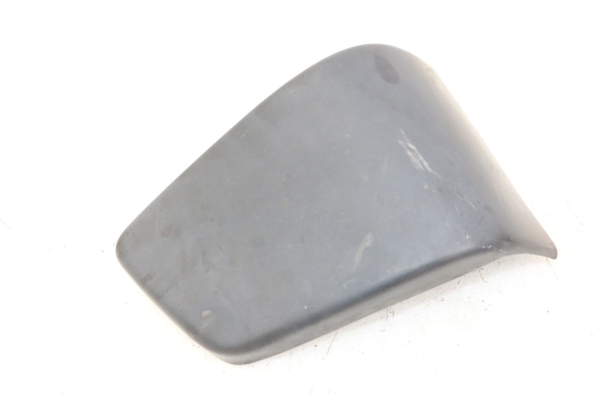 photo de TAMPA LATERAL DIREITA SOB O BANCO HONDA VT C2 SHADOW 750 (1997 - 2001) - Vista geral