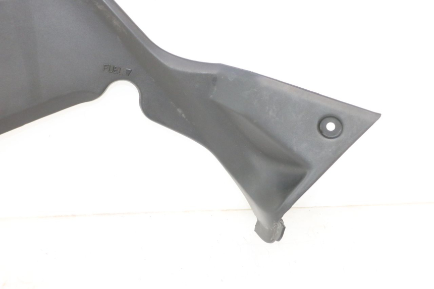 photo de TAMPA DIREITA SOB O ASSENTO KYMCO MXU R 250 (2004 - 2010) - Peça verificada