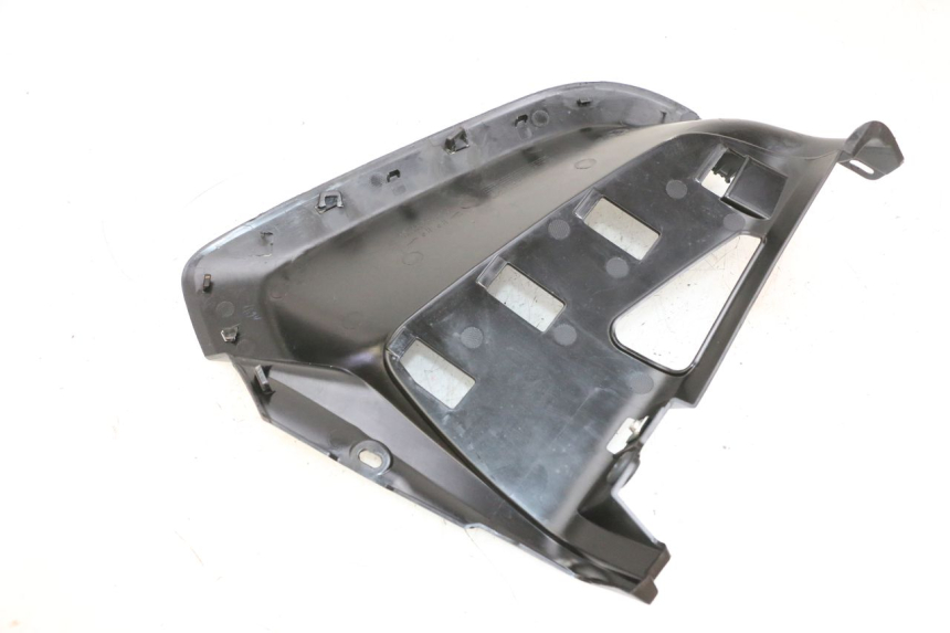 photo de TAMPA LATERAL DIREITA SOB O BANCO YAMAHA NEO'S CORE 1 (2022 - 2026) - Marcações e referências