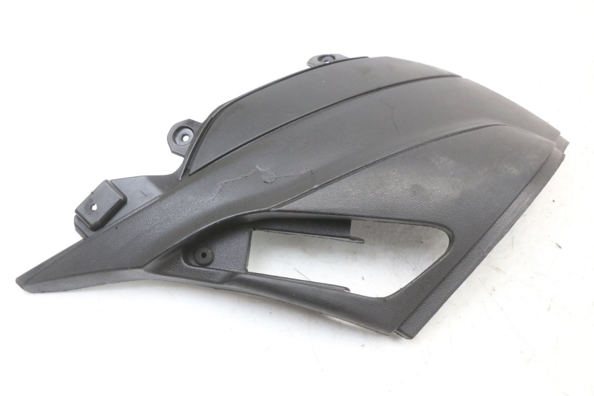 photo de TAMPA LATERAL DIREITA SOBRE O BANCO PIAGGIO NEW TYPHOON 50 (2018 - 2021) - Vista principal