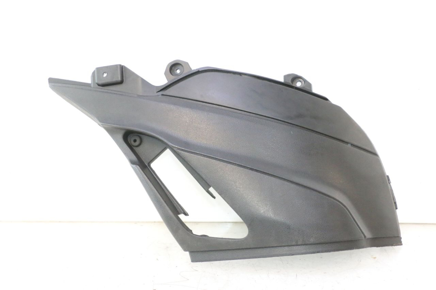 photo de TAMPA LATERAL DIREITA SOBRE O BANCO PIAGGIO NEW TYPHOON 50 (2018 - 2021) - Vista principal