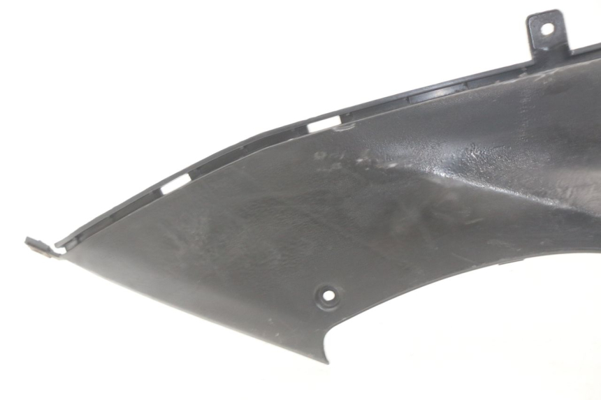 photo de TAMPA LATERAL DIREITA SOBRE O BANCO MBK OVETTO 2T 50 (2007 - 2017) - Pontos de fixação
