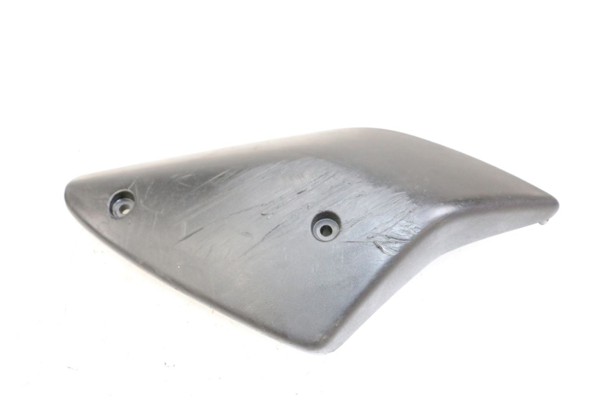 photo de TAMPA LATERAL DIREITA SOB O BANCO PEUGEOT TKR TREKKER FURIOUS 50 (2005 - 2014) - Vista principal