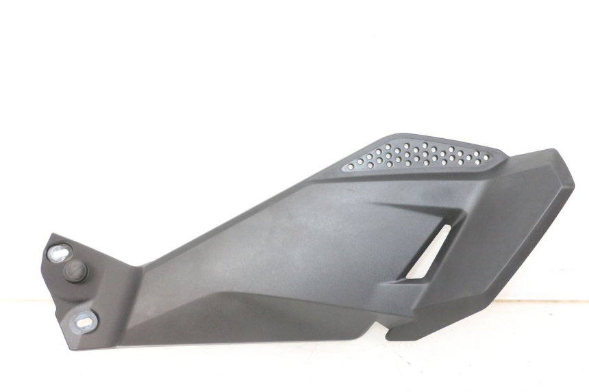 photo de TAMPA LATERAL DIREITA SOBRE O BANCO BMW R GS 1250 (2021 - 2024) - Vista principal