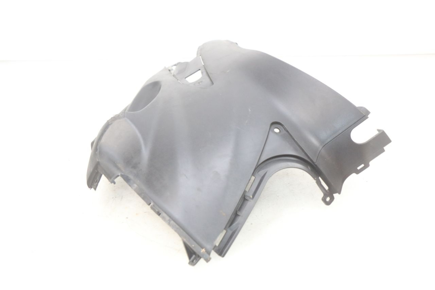 photo de TAMPA LATERAL DIREITA SOBRE O BANCO SUZUKI SIXTEEN 125 (2008 - 2010) - Ampliação técnica