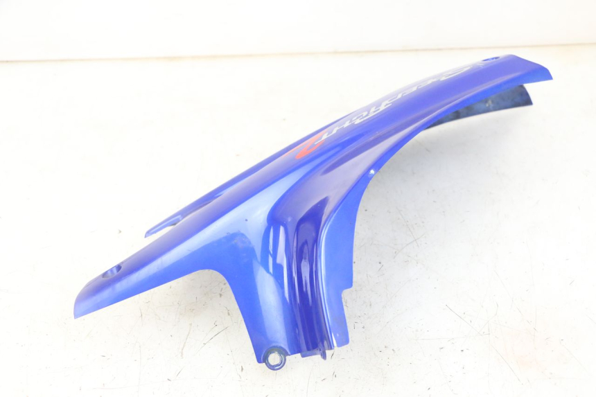 photo de TAMPA LATERAL DIREITA SOBRE O BANCO PEUGEOT SPEEDFIGHT 2 LC 50 (2000 - 2009) - Vista geral